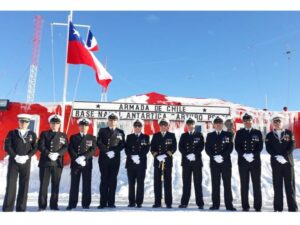 Base naval antártica Arturo Prat celebra un nuevo aniversario de la primera junta nacional de gobierno