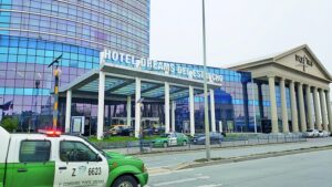 imeras diligencias apuntan a que doctor se habría quitado la vida al interior de Hotel