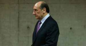 General (r) Fuente-Alba declara como testigo por posible nuevo fraude en el Ejército