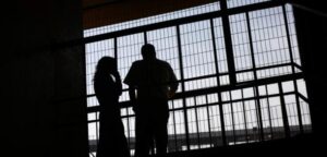 Condenan al Fisco a pagar $160 millones a familiares de joven que se suicidó en centro del Sename