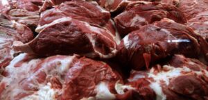 Baja en precio de la carne impacta negativamente a ganaderos nacionales