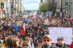 Familias magallánicas salieron a  manifestarse a las calles de Punta Arenas