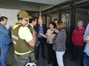 Incidentes en el Instituto Nacional terminan con incendio en oficina de inspectoría