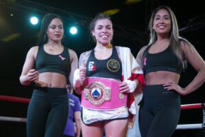 Daniela Asenjo se quedó con el título latinomericano y el “Aguja” logró una vibrante victoria