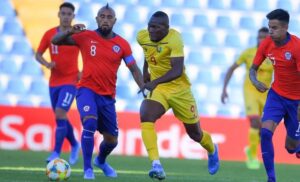 Gana, pero no convence: La Roja superó con lo justo a Guinea
