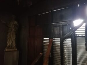 Parroquia Santa Teresa fue afectada por principio de incendio