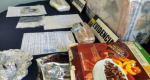 Enviaron cereales pero resultó ser cocaína: hallan 1 kilo de droga llevada a Rapa Nui por encomienda