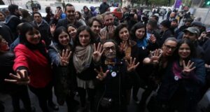 Oposición se abre a no incluir horas de almuerzo en proyecto 