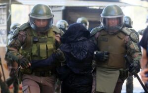 INDH informa de 3.193 detenidos, 1.092 personas heridas y 17 querellas por violencia sexual