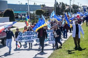 Sector salud exigió la salida de ministro de la cartera en marcha realizada hoy