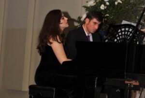 Destacados pianistas ofrecerán concierto a 4 manos