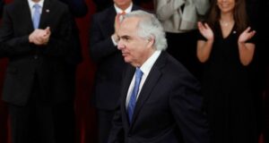 Chadwick tras su salida del gabinete: Si he fallado, pido disculpas. La autocrítica ya vendrá