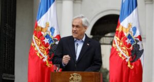 Piñera anuncia cambio de gabinete, proponer fin del estado de emergencia y rebajar precios del TAG