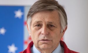 Intendente analizará eventuales cambios del gabinete regional