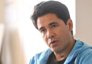 “Hay que aumentar el pilar solidario ahora y dejar otras discusiones para después”