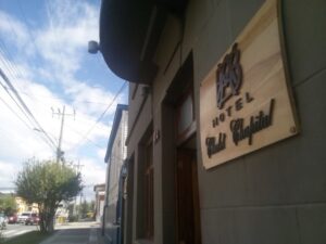 La dura lucha del sector  turístico ante la crisis social