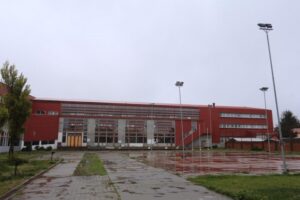 Liceo María Behety retoma clases después de suspender jornada escolar por inundación