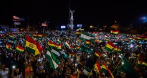 Líder opositor boliviano exige renuncia de Evo Morales con ultimátum para este lunes