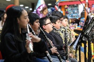 Orquesta escolar de bronces en Zona Franca