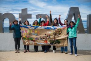 Bordado en arpillera viaja por Magallanes plasmando el actual movimiento social