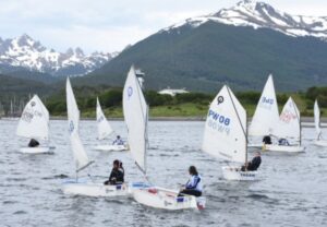 Regata en conmemoración al 66 aniversario de la comuna de Cabo de Hornos