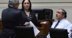 Senadores RN buscan que proyecto que limita reelección de parlamentarios sea retroactivo
