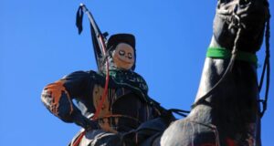 El presente del Monumento a Baquedano tras convertirse en el epicentro de las protestas en Santiago