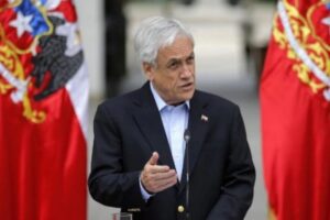 Piñera anuncia agenda de seguridad con proyectos contra saqueos, encapuchados y barricadas