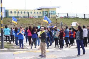 Ochenta trabajadores del Centro de Rehabilitación apoyaron demandas sociales