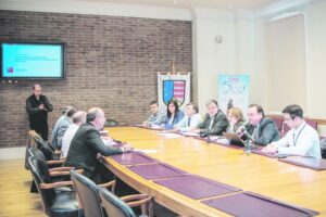 Centro Geriátrico de Salud Mental y ampliaciones de Cesfam entre las prioridades del Gobierno Regional
