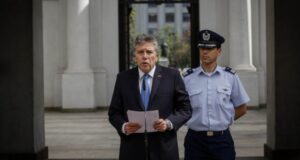 Ministro de Defensa respalda a FFAA tras informe de Amnistía: 