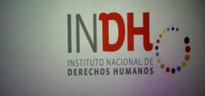 Detienen a estudiante que ejercía como observadora: la acusan de hacerse pasar por abogada del INDH
