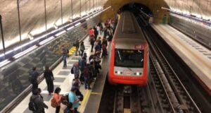 Metro volvió a operar hasta la Plaza de Puente Alto a un mes del estallido social