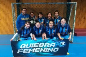 Sporteam lidera el torneo femenino de baby fútbol