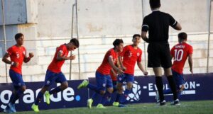 La Roja enfrenta a Argentina buscando acercarse a semifinales del Sudamericano Sub15