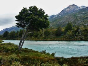 La conectividad al sur del Río Azopardo