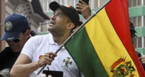 Líder cívico que impulsó la caída de Evo Morales anuncia su candidatura presidencial