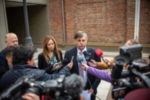 Emprendedores afectados por estallido  social podrán postular al DFL 15