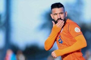 Ronnie Fernández brilla en goleada de su equipo