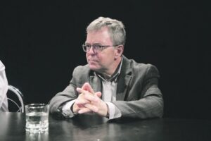 Partidos de Chile Vamos se defienden tras duras críticas de abogado Claudio Morán