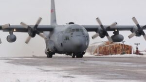 Avión Hércules de la FACH con 38 personas a bordo es declarado como siniestrado