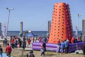 IND realizará parque recreativo familiar en la Costanera del Estrecho