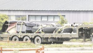 Llegaron restos humanos y del Hércules C-130 a Punta Arenas para ser periciados