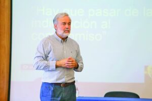 “Un instrumento muy fuerte para modificar la desigualdad a mediano y largo plazo es la educación”