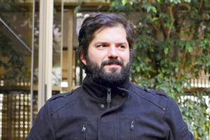Gabriel Boric explica voto  a favor de Ley Antisaqueos