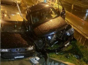 Chofer ebrio y sin licencia provocó  accidente en Costanera del Río