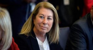 Tras renuncia de Baranda: Ana Holuigue Barros asume como nueva presidenta del directorio de TVN