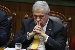 Colegio Médico por dichos de Mañalich: “Las palabras del ministro carecen de humildad y misericordia con la gente que está sufriendo”