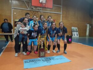 Agrupación Polar y Leñadura levantaron la copa en el torneo del CD Yungay