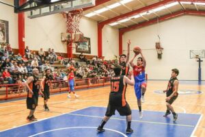Con partidos en damas y varones continúa el torneo de básquetbol veraniego